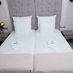 Hudson Bed and Breakfast Κοστζαλίν