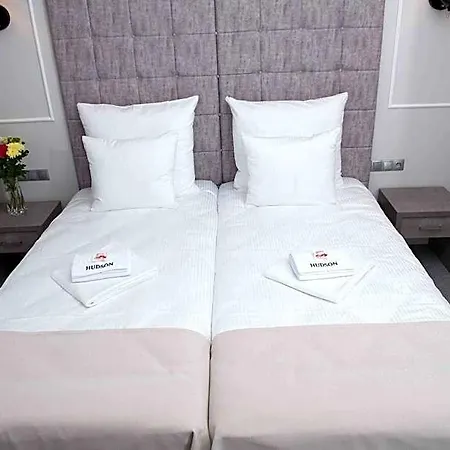 Hudson 4*