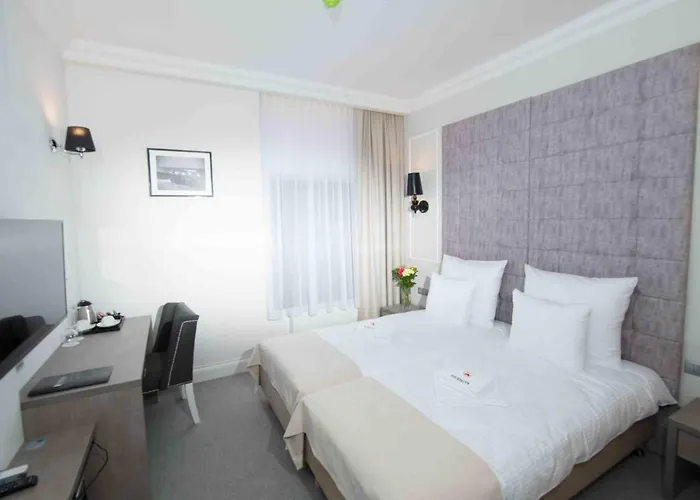 Hudson Bed & Breakfast 4*