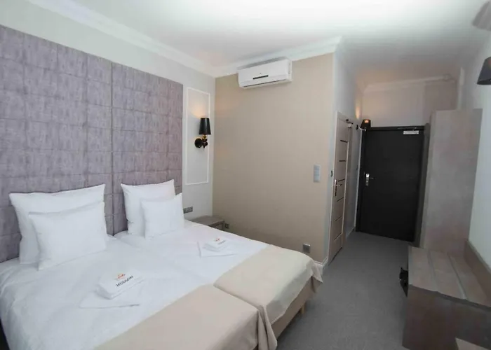 Hudson Bed & Breakfast 4*